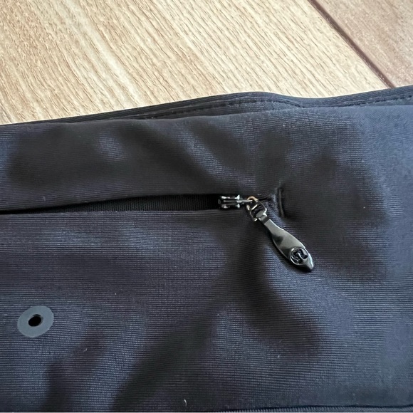 Lululemon Speed Short *H2O‎ - Picture 7 of 16